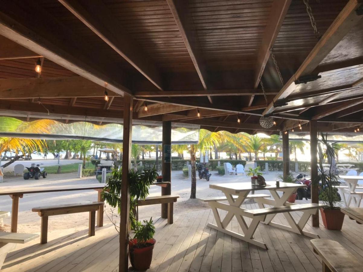 Sea Eye Hotel - Tropical Building Utila Εξωτερικό φωτογραφία